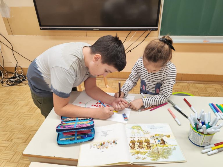 1. MEDGENERACIJSKO SREČANJE OB KNJIGI  📚
