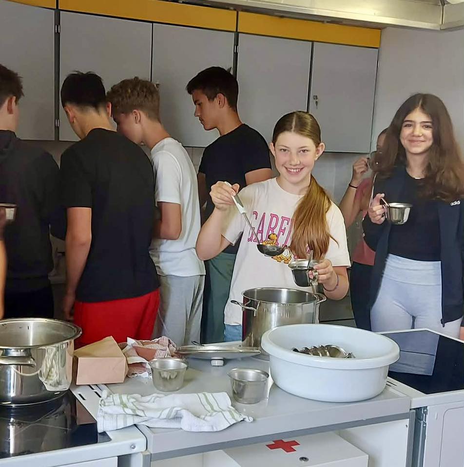 PRIPRAVA MILA IN DESTILACIJA SIVKE