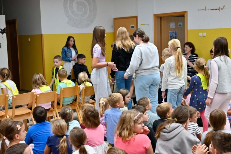 SPREJEM PRVOŠOLCEV V ŠOLSKO SKUPNOST